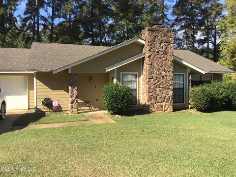 421 Tiffany Ln, Jackson, MS 39212 photo 2