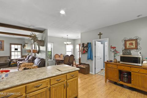 10472 Peyton Rd, Coldwater, MS 38618 photo 3