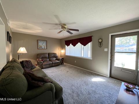 2134 Upper Dr, Pearl, MS 39208 photo 2