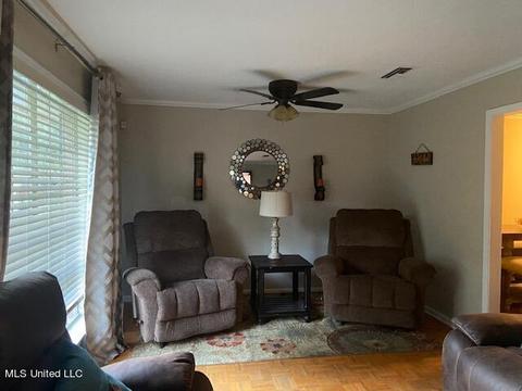 5762 Orchardview Dr, Jackson, MS 39211 photo 1