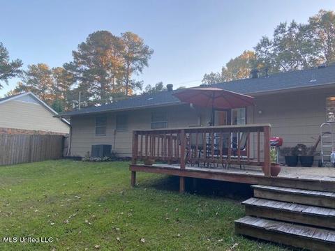 5762 Orchardview Dr, Jackson, MS 39211 photo 8
