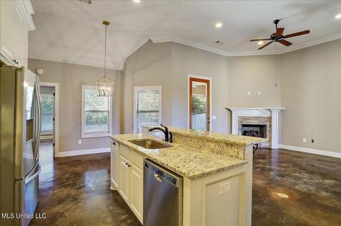 620 Greenfield Ridge Dr E, Brandon, MS 39042 photo 11