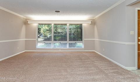 5237 Saratoga Dr, Jackson, MS 39211 photo 3