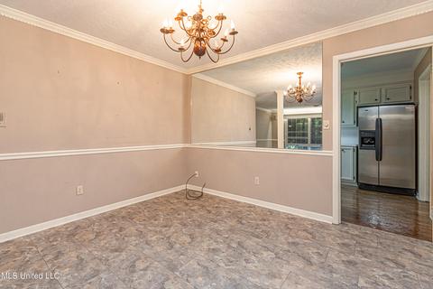 5237 Saratoga Dr, Jackson, MS 39211 photo 5