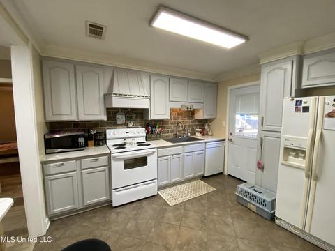 413 E Petros Rd, Pearl, MS 39208 photo 8
