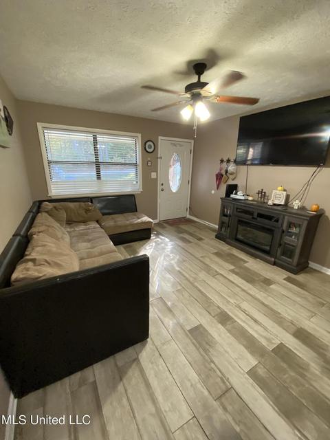 413 E Petros Rd, Pearl, MS 39208 photo 4