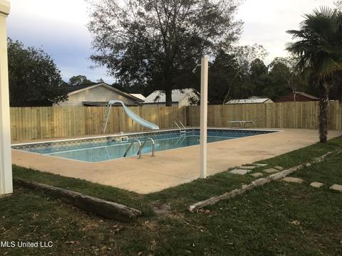 12226 Dixie Ave, Biloxi, MS 39532 photo 5