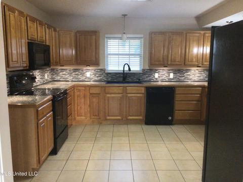 12226 Dixie Ave, Biloxi, MS 39532 photo 6