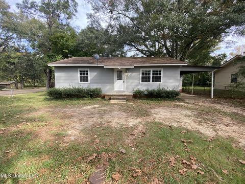 323 NE Third Ave, Magee, MS 39111 photo 1