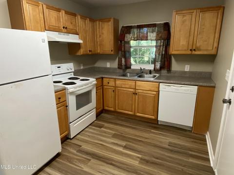323 NE Third Ave, Magee, MS 39111 photo 10