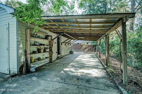 1563 Northlake Dr, Jackson, MS 39211 photo 23