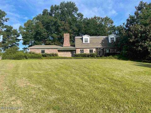 56 Woodridge Place Pl, Jackson, MS 39211 photo 1