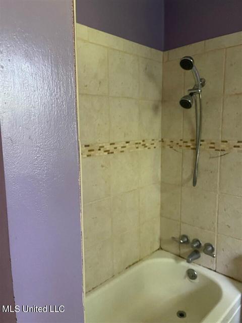 56 Woodridge Place Pl, Jackson, MS 39211 photo 8