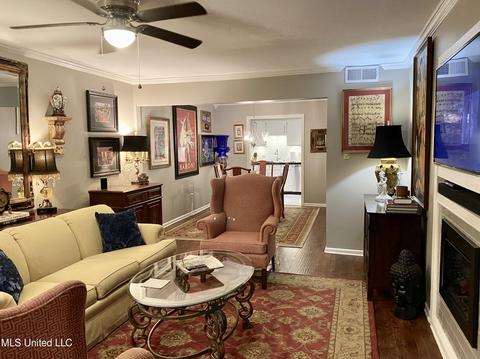 5155 Wayneland Dr #B7, Jackson, MS 39211 photo 2