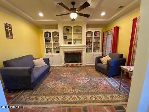 1439 Crockett Cv, Hernando, MS 38632 photo 3