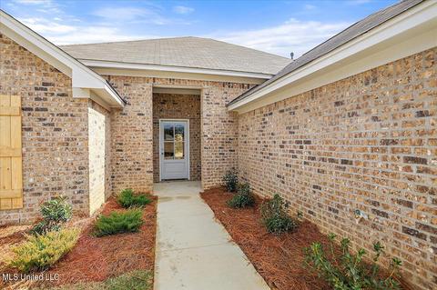 557 Silver Hill Dr, Pearl, MS 39208 photo 2