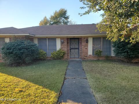 112 Easthaven Dr, Clinton, MS 39056 photo 1