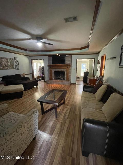 158 Hanover Dr, Brandon, MS 39047 photo 2