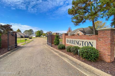 725 Creston Dr, Byram, MS 39272 photo 2