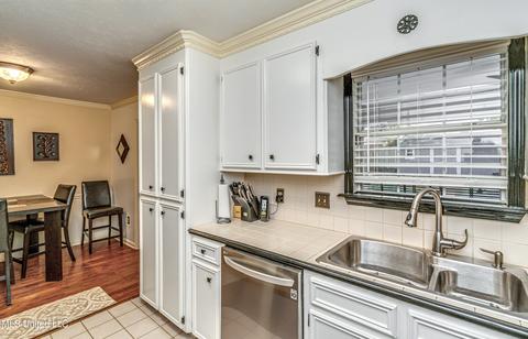 71 Walsh Cv, Byram, MS 39272 photo 33