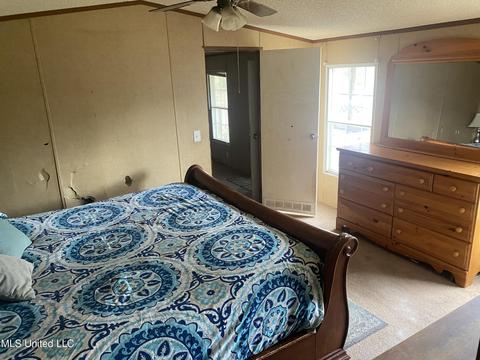 8228 E Dap Rd, Moss Point, MS 39562 photo 12