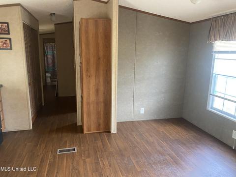 8228 E Dap Rd, Moss Point, MS 39562 photo 7