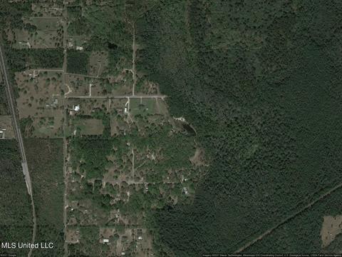 8228 E Dap Rd, Moss Point, MS 39562 photo 2