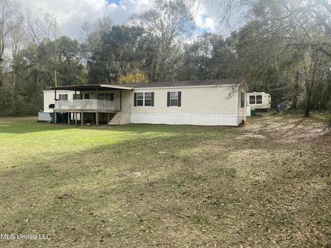 8228 E Dap Rd, Moss Point, MS 39562 photo 1