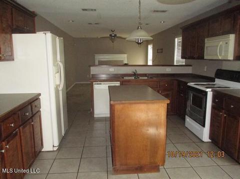 4112 Williams St, Moss Point, MS 39563 photo 4
