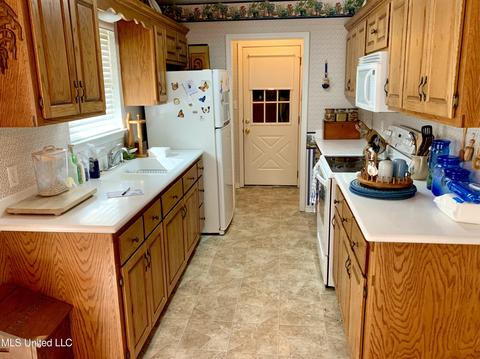 492 Riceville Rd, Mchenry, MS 39561 photo 7
