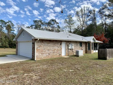 492 Riceville Rd, Mchenry, MS 39561 photo 4