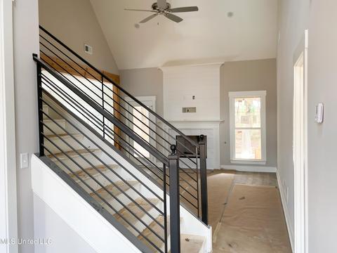 14489 Hidden Loop, Byhalia, MS 38611 photo 4
