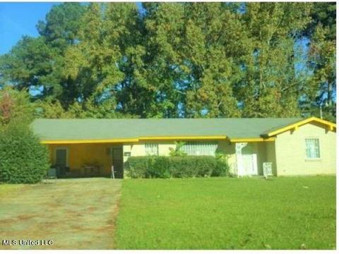 2240 Queensroad Ave, Jackson, MS 39213 photo 1