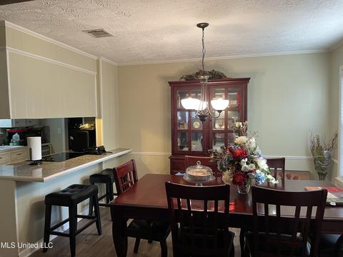 710 Colonial Cir, Jackson, MS 39211 photo 7