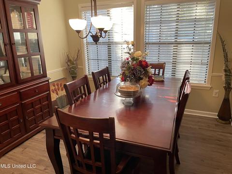 710 Colonial Cir, Jackson, MS 39211 photo 8