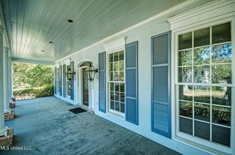 10 Oakleigh Pl, Jackson, MS 39211 photo 4