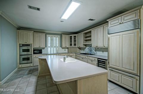10 Oakleigh Pl, Jackson, MS 39211 photo 21
