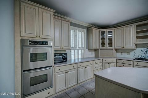10 Oakleigh Pl, Jackson, MS 39211 photo 23