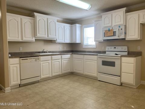 19274 N Clairmonte St, Saucier, MS 39574 photo 5