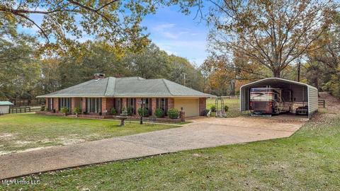 1933 Wright Rd, Raymond, MS 39154 photo 2