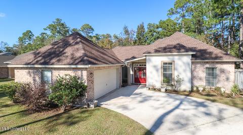 73636 N Diamondhead Dr, Diamondhead, MS 39525 photo 2