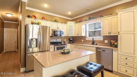 73636 N Diamondhead Dr, Diamondhead, MS 39525 photo 6