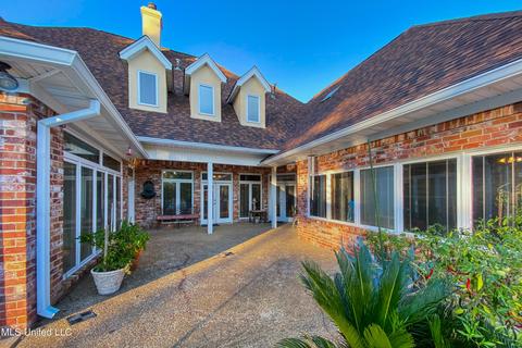 379 Saint Augustine Drive Dr, Madison, MS 39110 photo 9