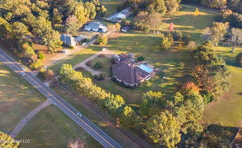 379 Saint Augustine Drive Dr, Madison, MS 39110 photo 13