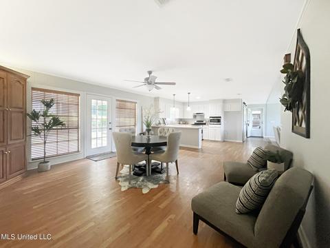 673 Simpson Highway 149, Magee, MS 39111 photo 5