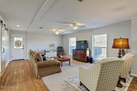 673 Simpson Highway 149, Magee, MS 39111 photo 8
