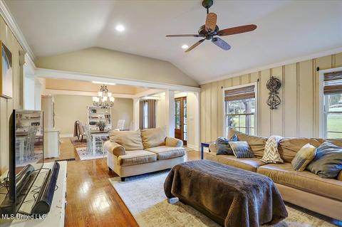 3984 Northeast Dr, Jackson, MS 39211 photo 9
