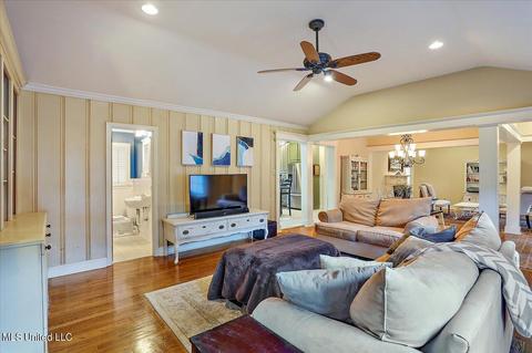 3984 Northeast Dr, Jackson, MS 39211 photo 8