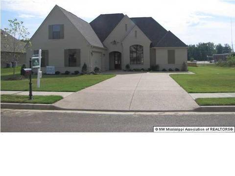 657 N Doe Creek Trl, Hernando, MS 38632 photo 1