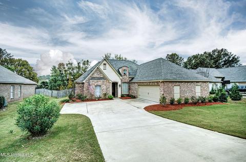 111 Hemlock Ln, Madison, MS 39110 photo 2